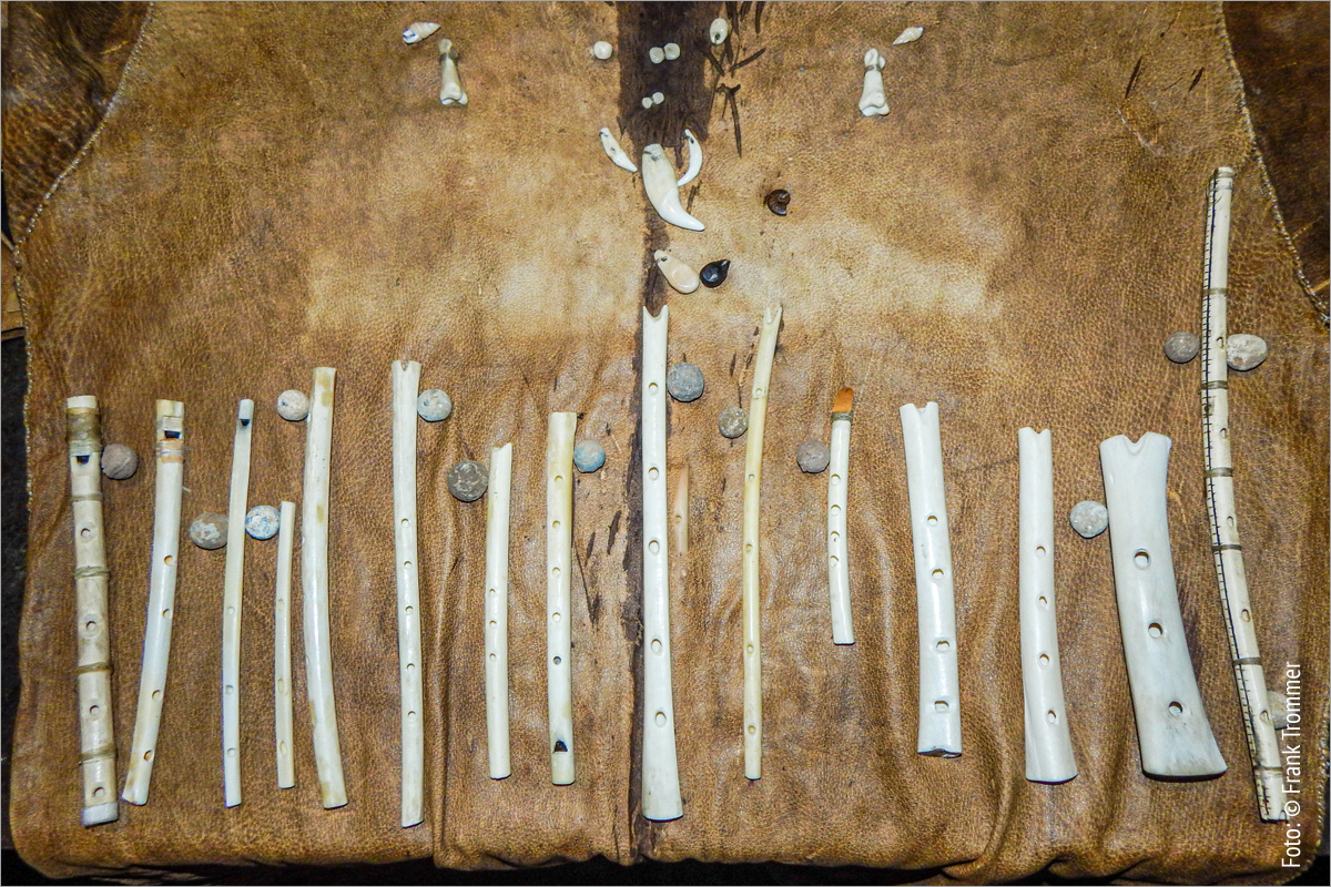 Steinzeitliche Flötenrepliken 2 - Replik von Trommer Archaeotechnik